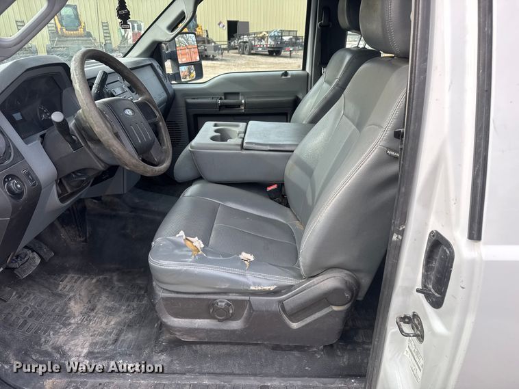 image for item NB9010 2015 Ford F350 Super Duty SuperCab utility bed pickup truck