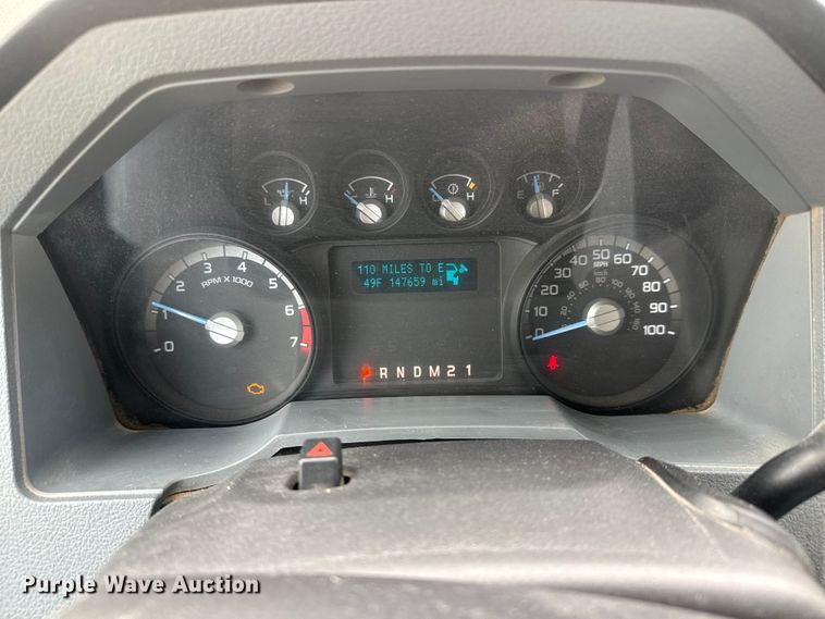 image for item NB9010 2015 Ford F350 Super Duty SuperCab utility bed pickup truck