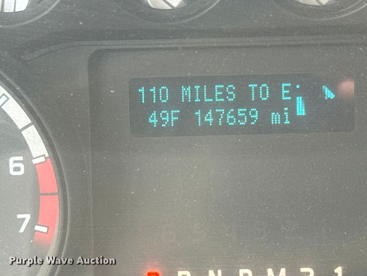 image for item NB9010 2015 Ford F350 Super Duty SuperCab utility bed pickup truck