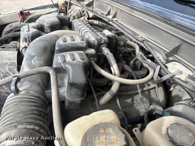 image for item NB9010 2015 Ford F350 Super Duty SuperCab utility bed pickup truck