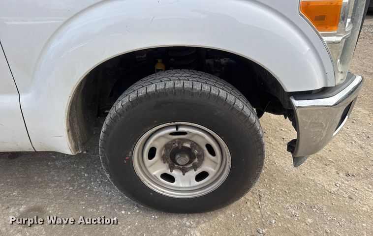 image for item NB9010 2015 Ford F350 Super Duty SuperCab utility bed pickup truck