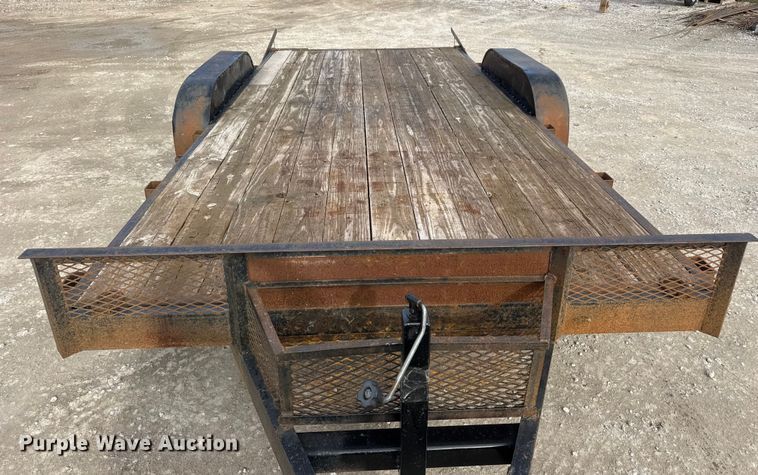 image for item NB9011 2019 Hull TH16 2 equipment trailer