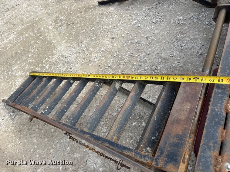 image for item NB9011 2019 Hull TH16 2 equipment trailer