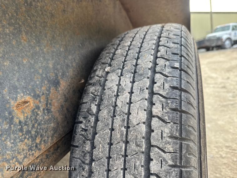 image for item NB9011 2019 Hull TH16 2 equipment trailer