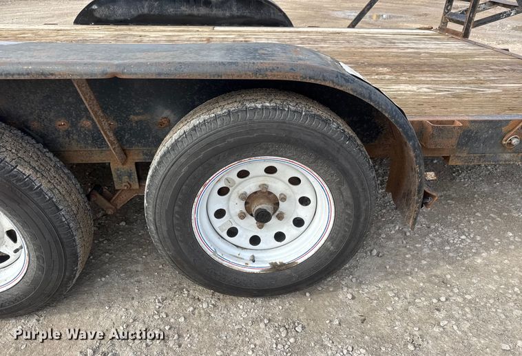 image for item NB9011 2019 Hull TH16 2 equipment trailer