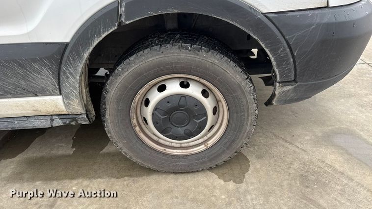 image for item NB9017 2019 Ford Transit 350 van