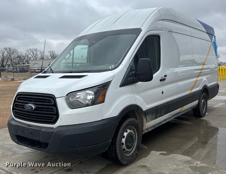 image for item NB9018 2019 Ford Transit 350 van