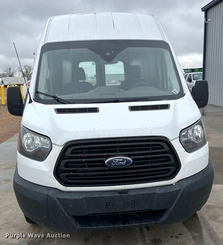image for item NB9018 2019 Ford Transit 350 van