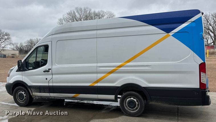 image for item NB9018 2019 Ford Transit 350 van