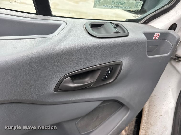 image for item NB9018 2019 Ford Transit 350 van