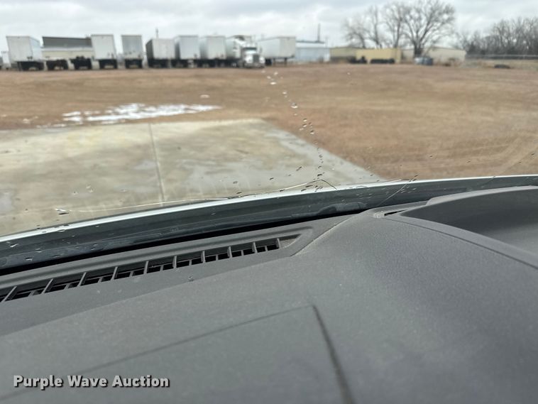 image for item NB9018 2019 Ford Transit 350 van