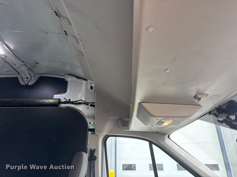 image for item NB9018 2019 Ford Transit 350 van