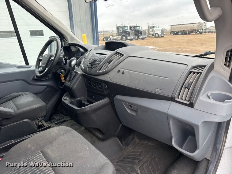 image for item NB9018 2019 Ford Transit 350 van