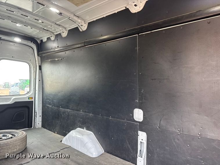 image for item NB9018 2019 Ford Transit 350 van