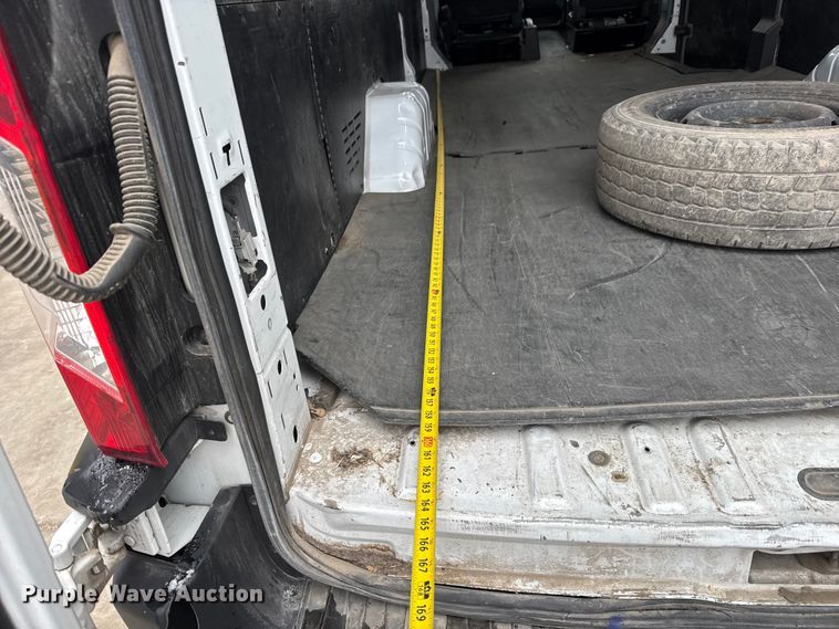 image for item NB9018 2019 Ford Transit 350 van