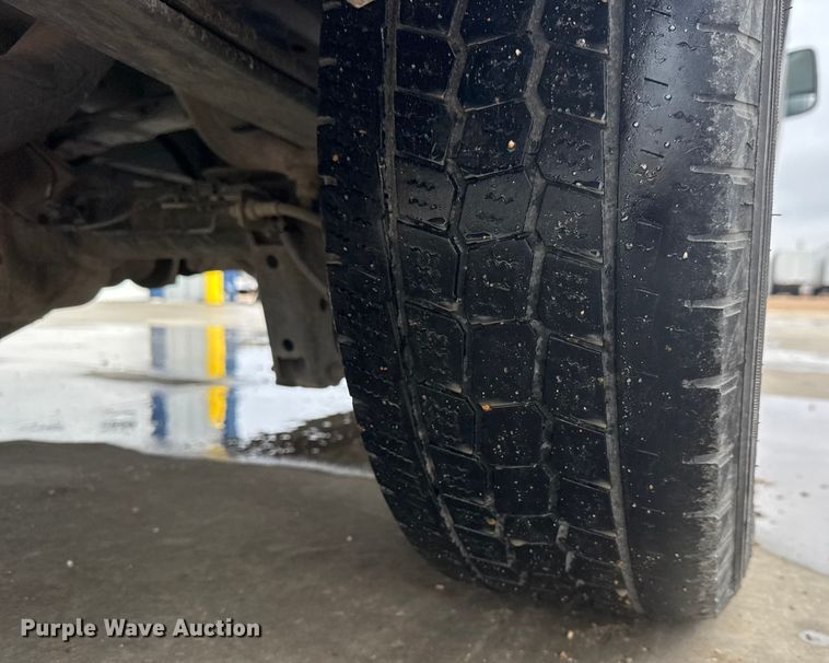 image for item NB9018 2019 Ford Transit 350 van