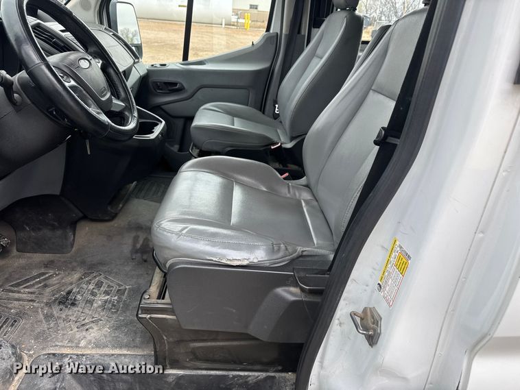 image for item NB9019 2015 Ford Transit 350 van