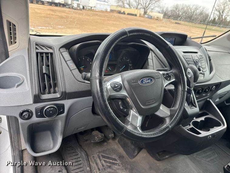 image for item NB9019 2015 Ford Transit 350 van