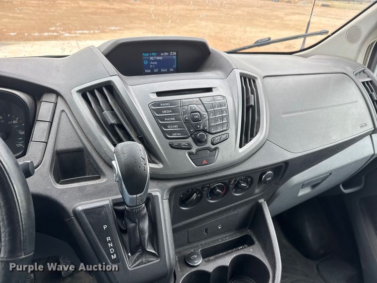 image for item NB9019 2015 Ford Transit 350 van