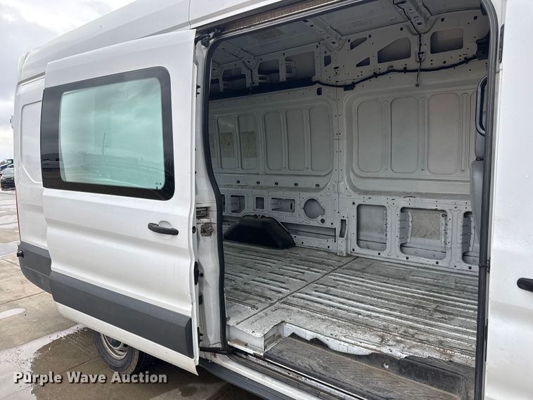 image for item NB9019 2015 Ford Transit 350 van