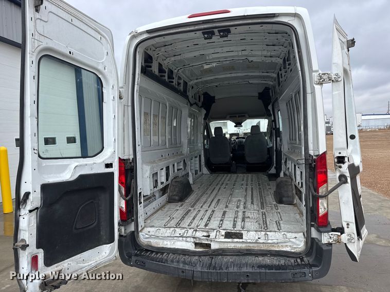 image for item NB9019 2015 Ford Transit 350 van