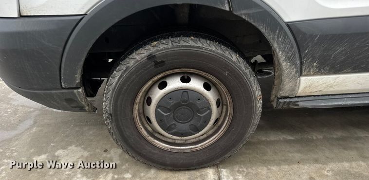 image for item NB9019 2015 Ford Transit 350 van