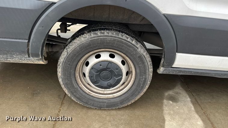 image for item NB9019 2015 Ford Transit 350 van