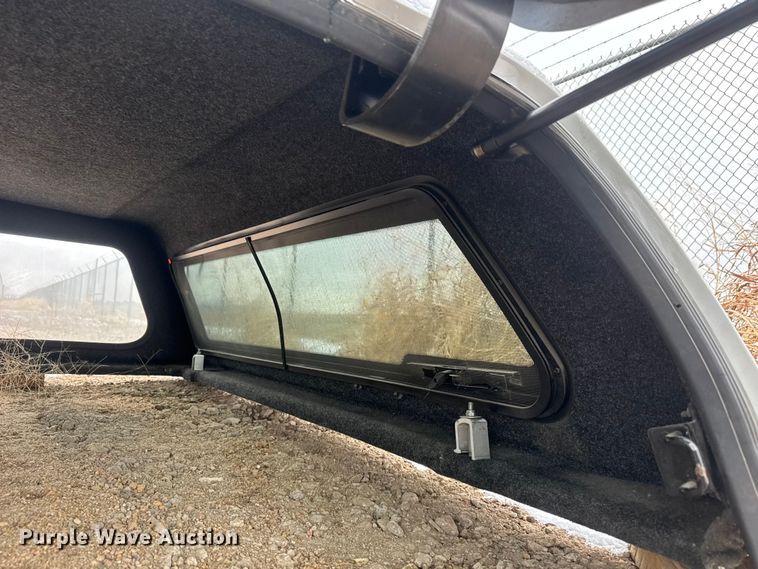 image for item NB9020 Leer pickup truck bed topper