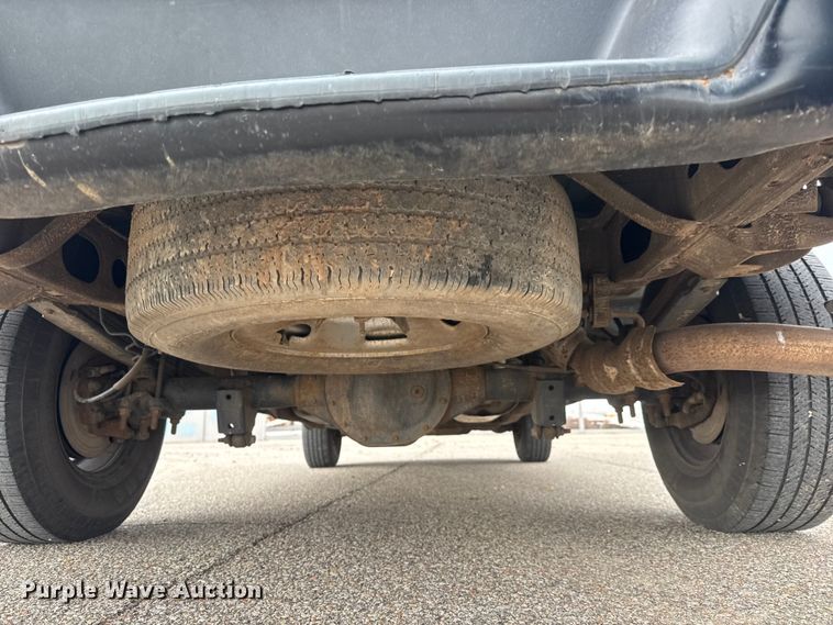 image for item NB9024 2019 Chevrolet Express 2500 van