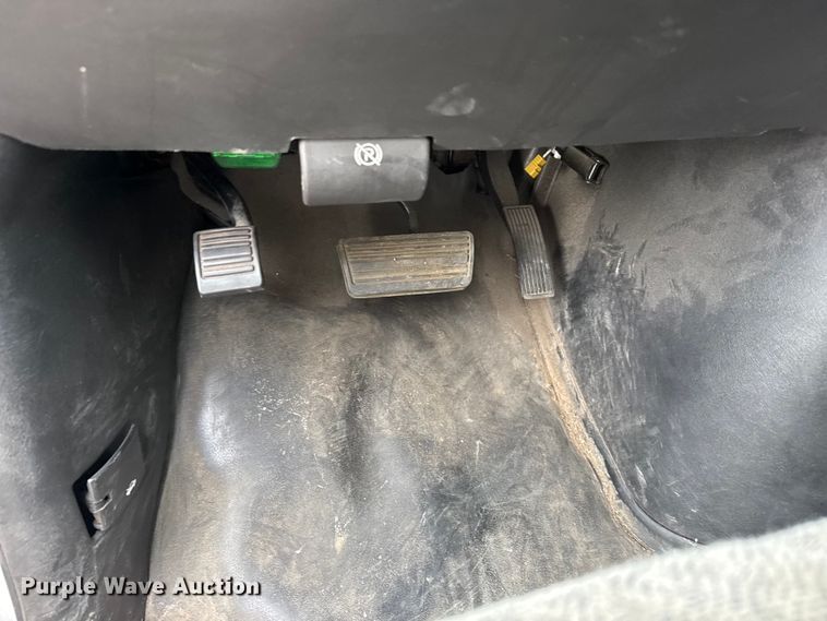 image for item NB9024 2019 Chevrolet Express 2500 van