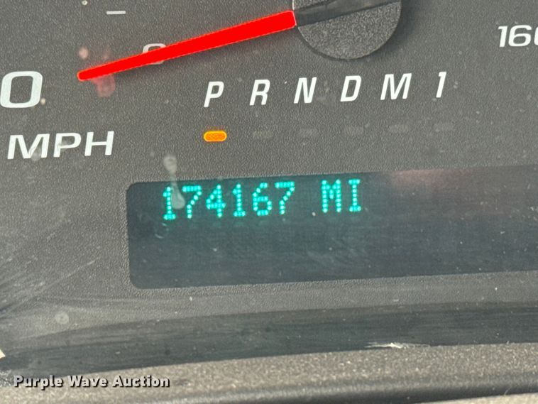 image for item NB9024 2019 Chevrolet Express 2500 van