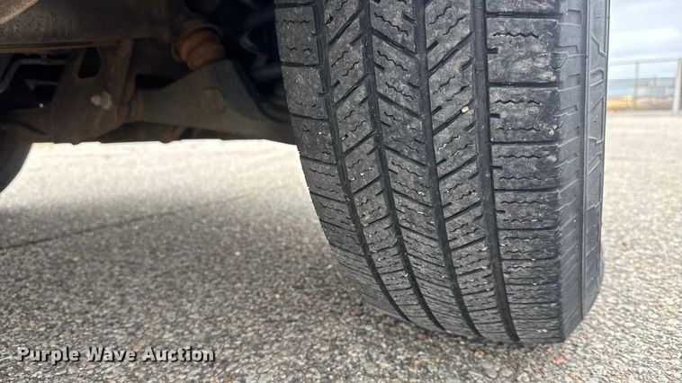 image for item NB9024 2019 Chevrolet Express 2500 van