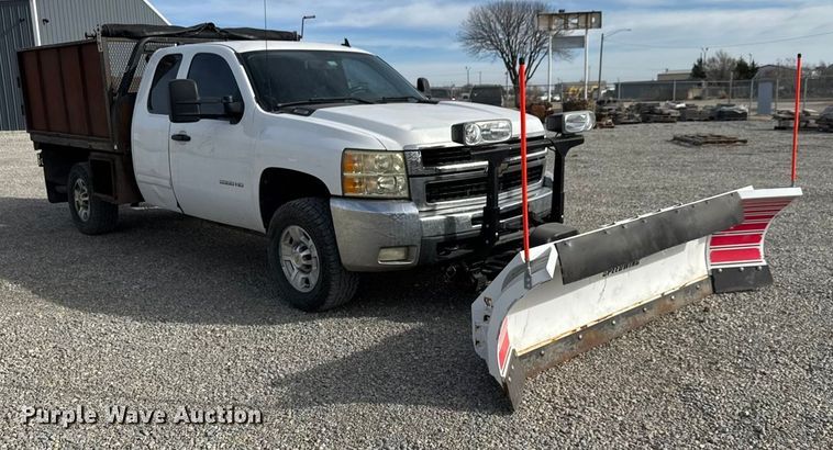 image for item NB9028 2010 Chevrolet Silverado 2500 Ext. Cab dump flatbed truck