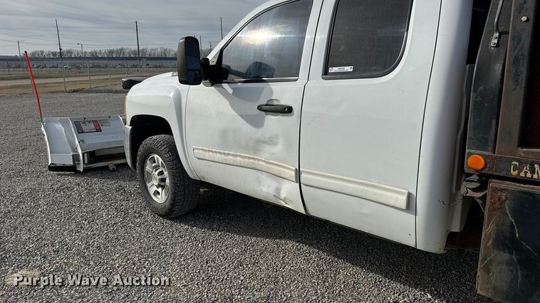 image for item NB9028 2010 Chevrolet Silverado 2500 Ext. Cab dump flatbed truck