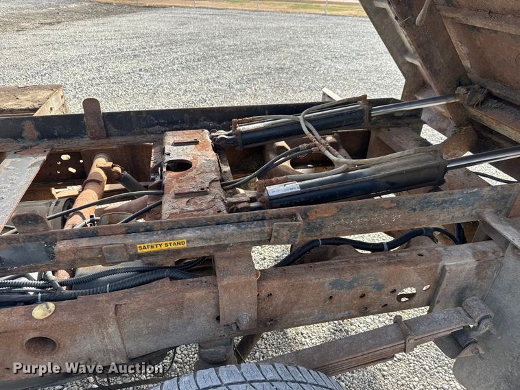 image for item NB9028 2010 Chevrolet Silverado 2500 Ext. Cab dump flatbed truck