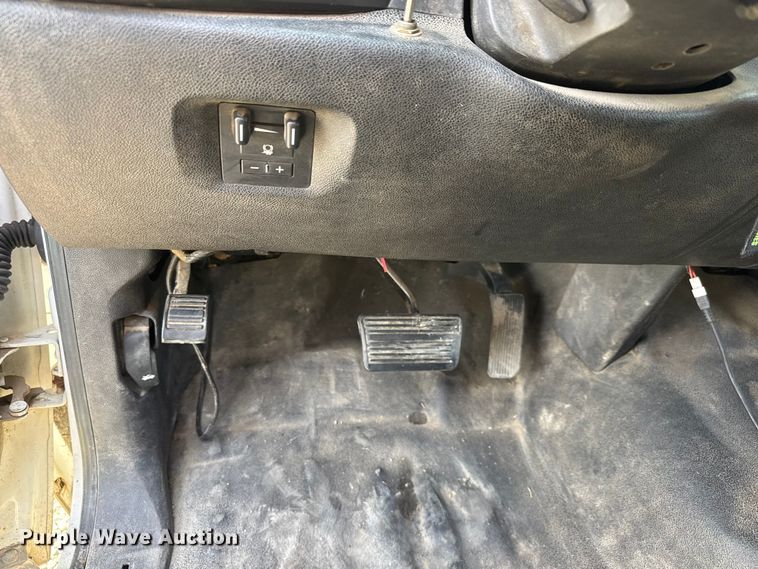 image for item NB9028 2010 Chevrolet Silverado 2500 Ext. Cab dump flatbed truck