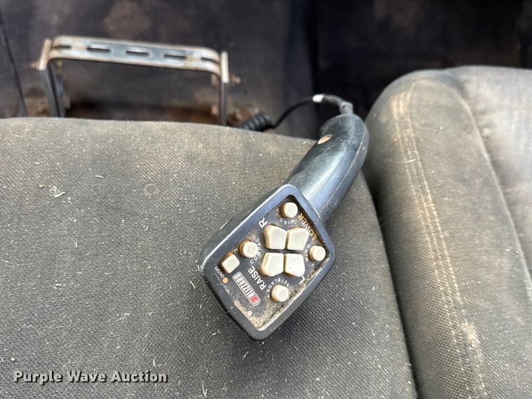 image for item NB9028 2010 Chevrolet Silverado 2500 Ext. Cab dump flatbed truck