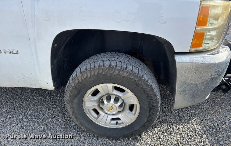 image for item NB9028 2010 Chevrolet Silverado 2500 Ext. Cab dump flatbed truck