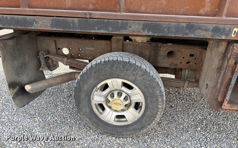 image for item NB9028 2010 Chevrolet Silverado 2500 Ext. Cab dump flatbed truck