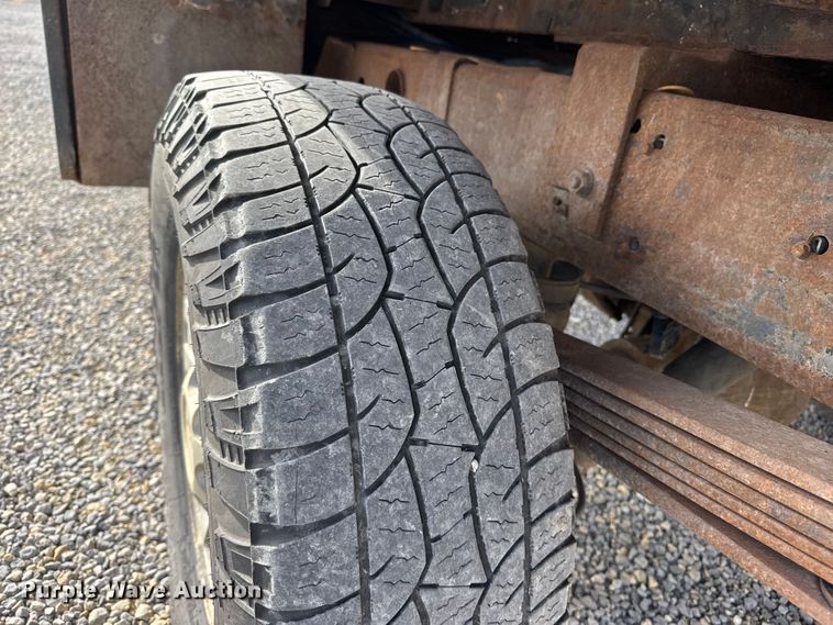 image for item NB9028 2010 Chevrolet Silverado 2500 Ext. Cab dump flatbed truck