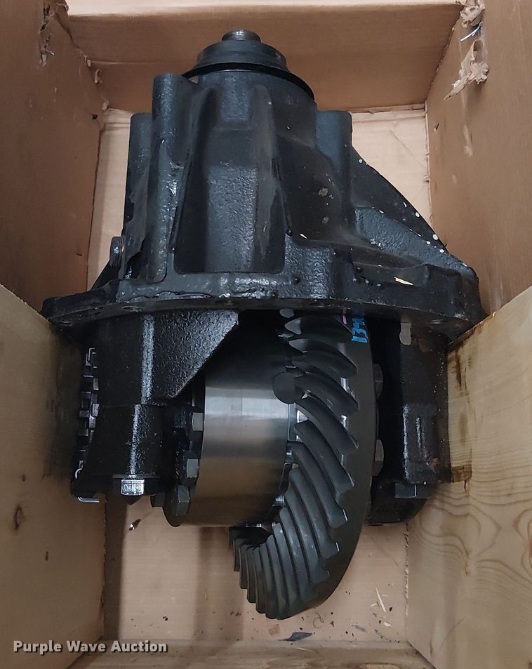 image for item NC9752 Dana Spicer S15-140N rear differential