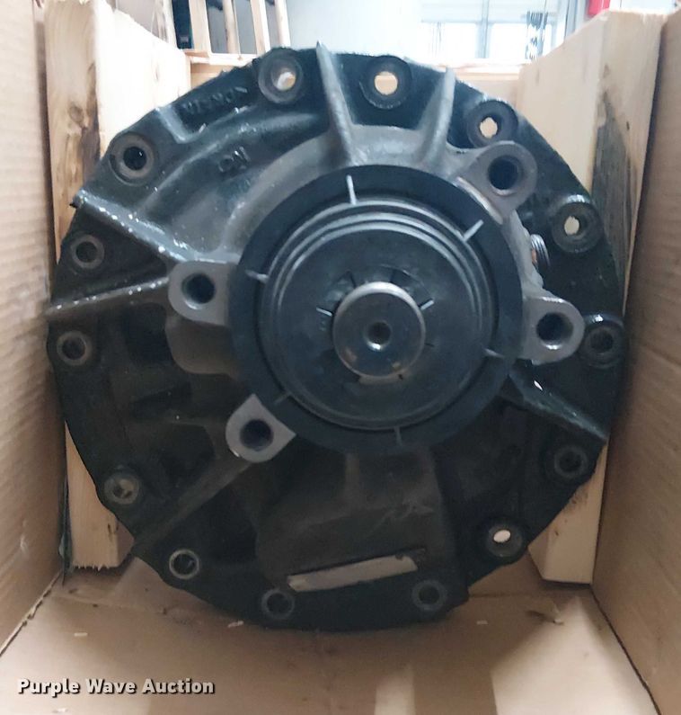 image for item NC9752 Dana Spicer S15-140N rear differential