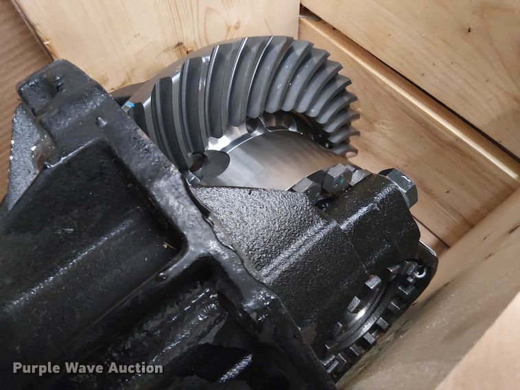 image for item NC9752 Dana Spicer S15-140N rear differential