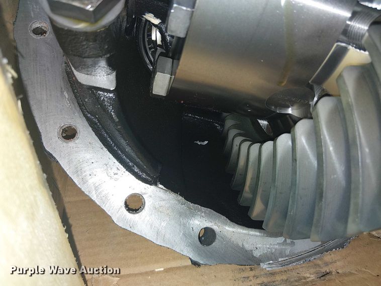 image for item NC9752 Dana Spicer S15-140N rear differential