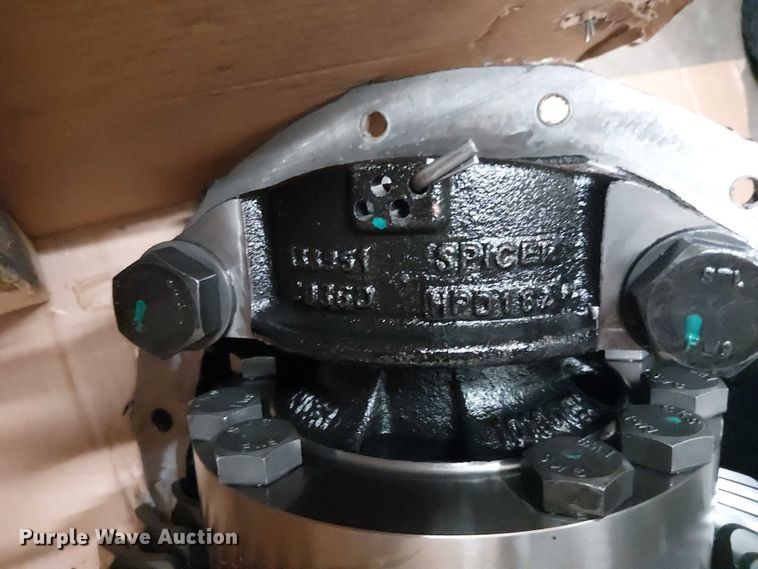 image for item NC9752 Dana Spicer S15-140N rear differential