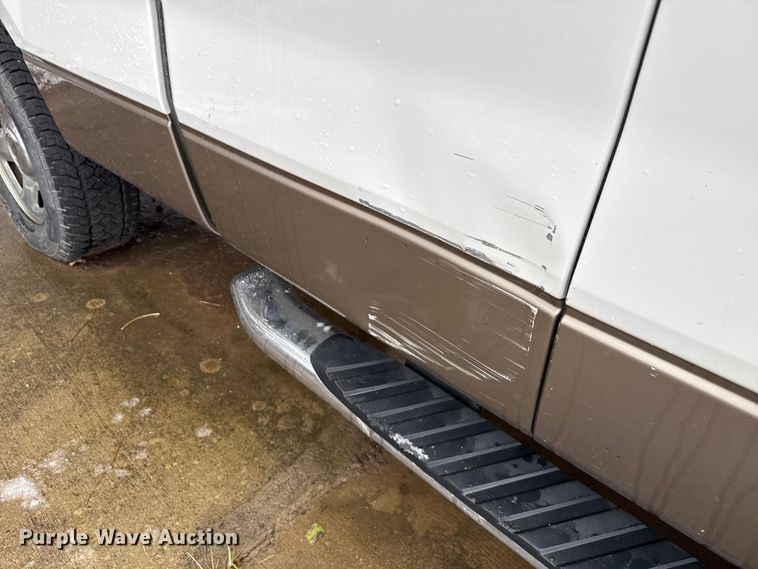 image for item ND9447 2005 Ford F150 SuperCab pickup truck