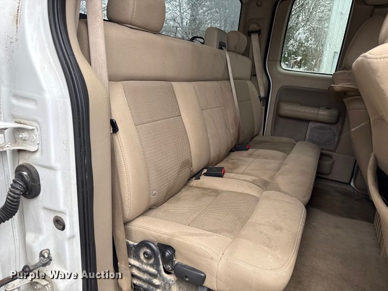 image for item ND9447 2005 Ford F150 SuperCab pickup truck