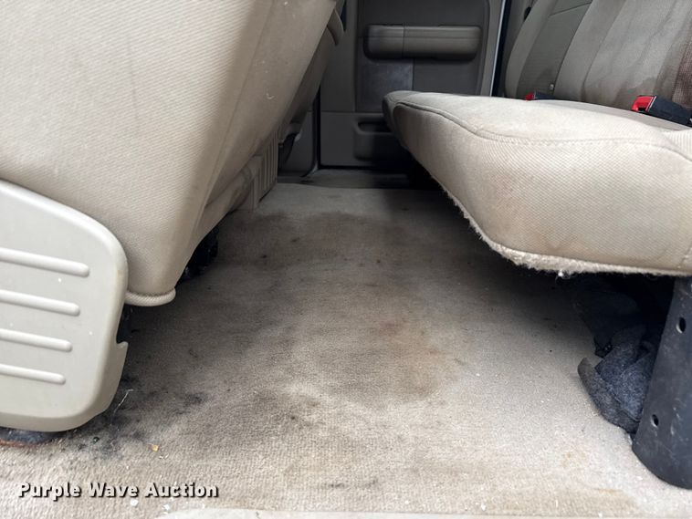 image for item ND9447 2005 Ford F150 SuperCab pickup truck