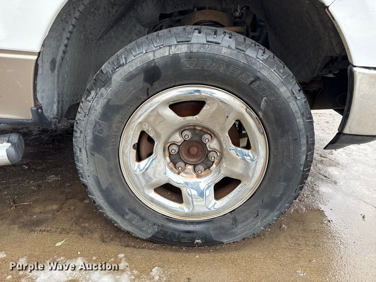 image for item ND9447 2005 Ford F150 SuperCab pickup truck