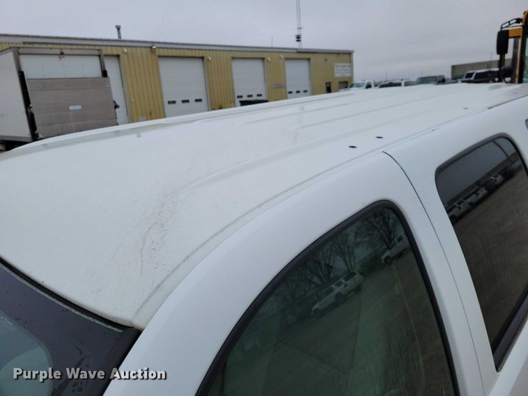 image for item NO9803 2009 Chevrolet Suburban 1500 SUV